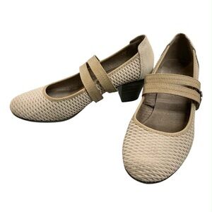 Elegant Beige Women's Shoes S8.5
